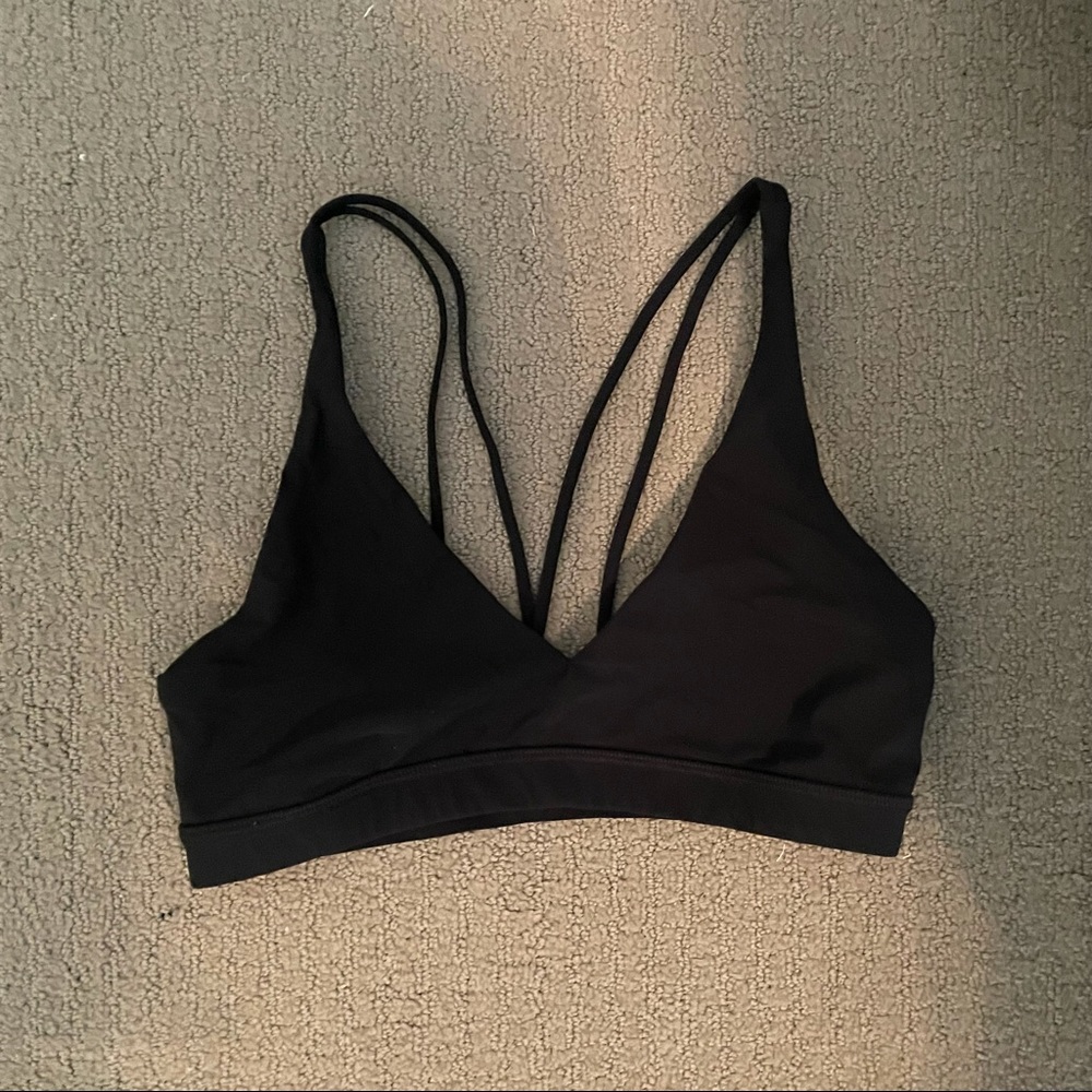 Lululemon black v neck bra